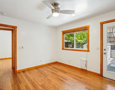 54025 Strawberry Valley Drive - Photo Thumbnail 15