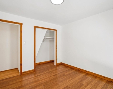 54025 Strawberry Valley Drive - Photo Thumbnail 24