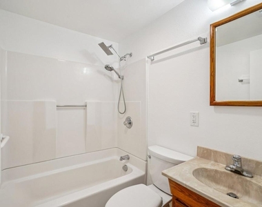 54025 Strawberry Valley Drive - Photo Thumbnail 13