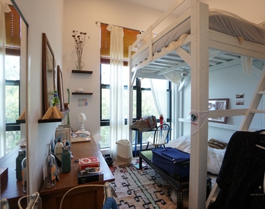 1165 Greene Avenue - Photo Thumbnail 11