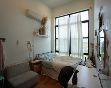 1165 Greene Avenue - Photo Thumbnail 9