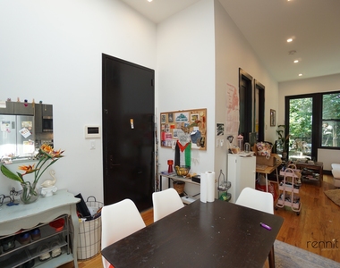 1165 Greene Avenue - Photo Thumbnail 15