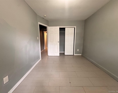 6947 De Costa Avenue - Photo Thumbnail 6