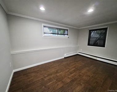 123 Southern Parkway - Photo Thumbnail 30