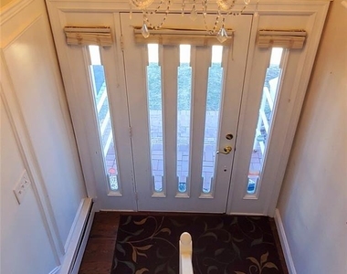 123 Southern Parkway - Photo Thumbnail 4
