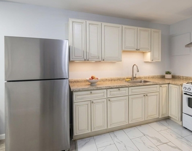 6364 110th Street - Photo Thumbnail 4