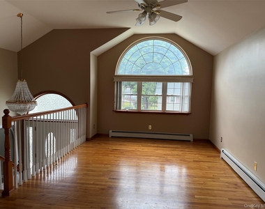 9 Ashland Avenue - Photo Thumbnail 2
