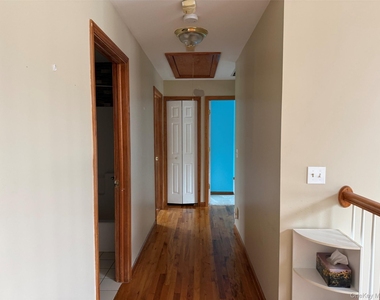 9 Ashland Avenue - Photo Thumbnail 10