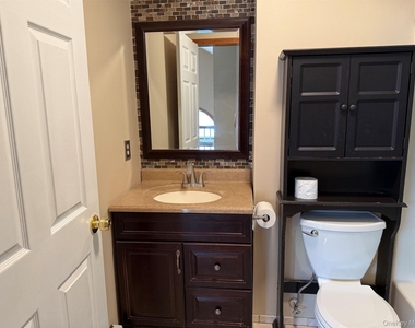 9 Ashland Avenue - Photo Thumbnail 11