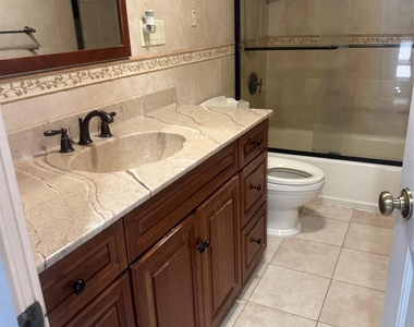 170 E Mineola Avenue - Photo Thumbnail 9