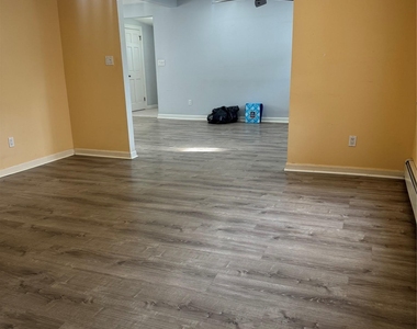 170 E Mineola Avenue - Photo Thumbnail 6