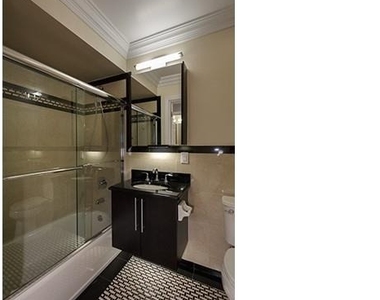 565 Merrick Road - Photo Thumbnail 7