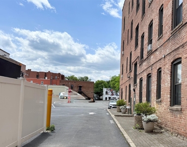 12 Chatsworth Avenue - Photo Thumbnail 14