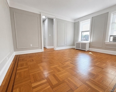12 Chatsworth Avenue - Photo Thumbnail 3