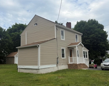 17 Degarmo Road - Photo Thumbnail 3