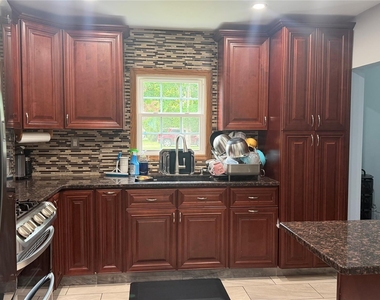 17 Degarmo Road - Photo Thumbnail 9