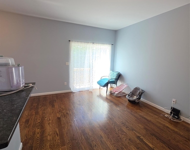 31 Pinto Road W - Photo Thumbnail 6