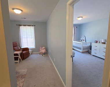 31 Pinto Road W - Photo Thumbnail 17