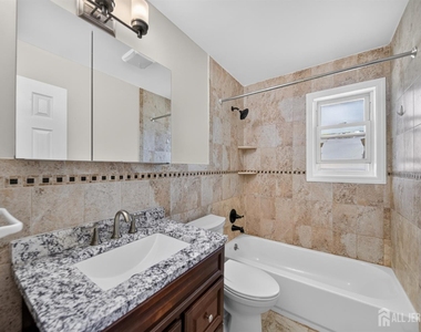 42-a Woodedge Avenue - Photo Thumbnail 10