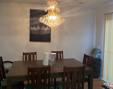 404 Maplecrest Road - Photo Thumbnail 2