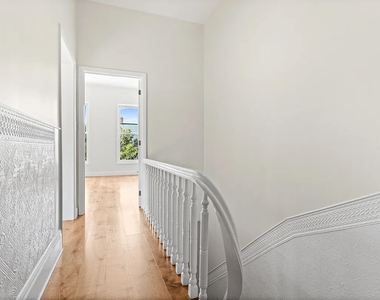 72 Norman Avenue - Photo Thumbnail 2