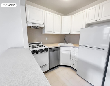 330 E 77th Street - Photo Thumbnail 2