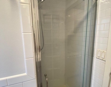 146 Sullivan Street - Photo Thumbnail 5