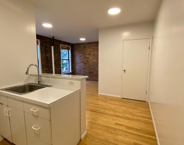 146 Sullivan Street - Photo Thumbnail 2