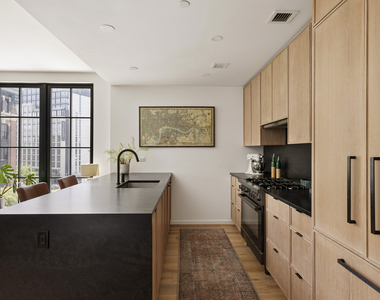 532 Clinton Avenue - Photo Thumbnail 4
