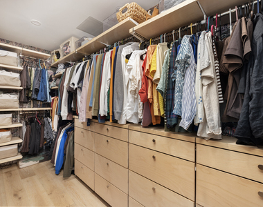 532 Clinton Avenue - Photo Thumbnail 6