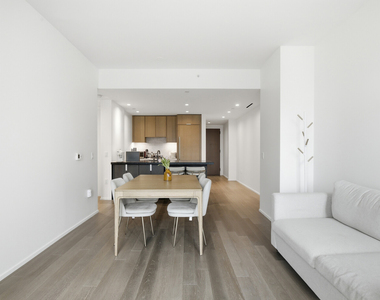 543 W 122nd Street - Photo Thumbnail 4