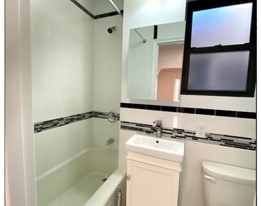 108 Mac Dougal Street - Photo Thumbnail 8