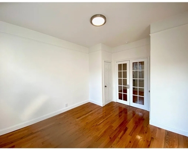 108 Mac Dougal Street - Photo Thumbnail 3