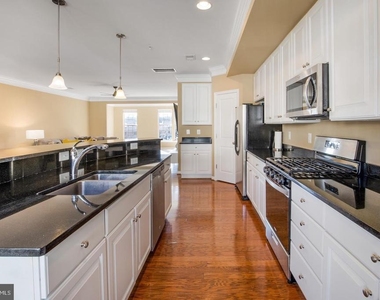 7969 Crescent Park Drive - Photo Thumbnail 1