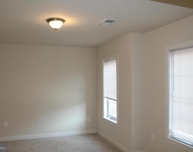 24907 Earlsford Drive - Photo Thumbnail 13