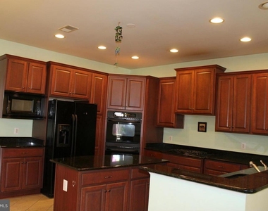 24907 Earlsford Drive - Photo Thumbnail 7