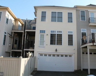24907 Earlsford Drive - Photo Thumbnail 10