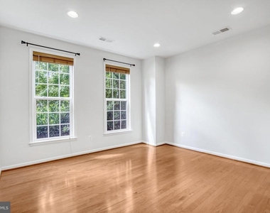 22653 Vienna Green Terrace - Photo Thumbnail 5