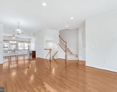 22653 Vienna Green Terrace - Photo Thumbnail 9