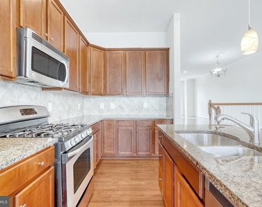 22653 Vienna Green Terrace - Photo Thumbnail 19