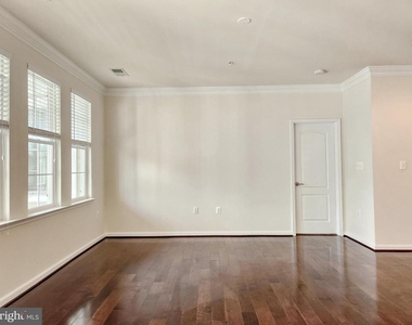 44115 Peirosa Terrace - Photo Thumbnail 5