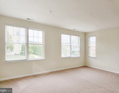 44115 Peirosa Terrace - Photo Thumbnail 14