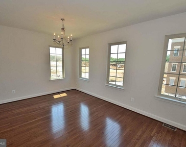 22816 Breezy Hollow Drive - Photo Thumbnail 16