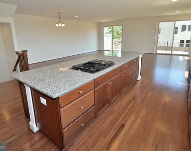 22816 Breezy Hollow Drive - Photo Thumbnail 10
