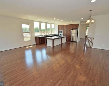 22816 Breezy Hollow Drive - Photo Thumbnail 12