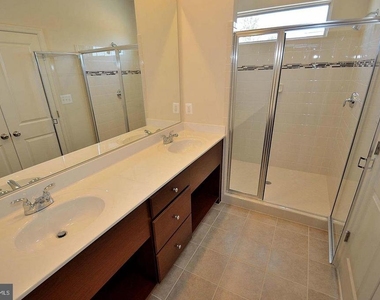 22816 Breezy Hollow Drive - Photo Thumbnail 20
