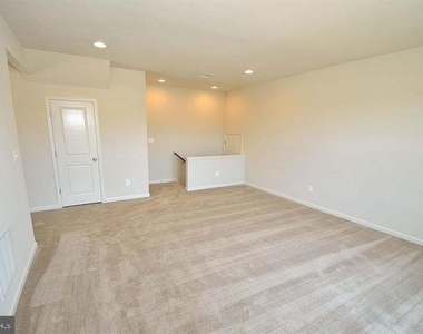 22816 Breezy Hollow Drive - Photo Thumbnail 7