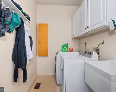 12952 Old Plains Road - Photo Thumbnail 31