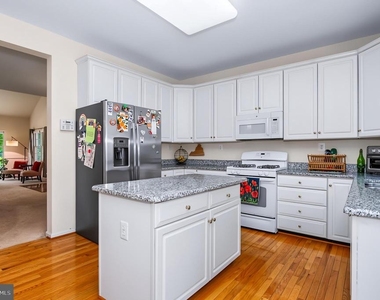 12952 Old Plains Road - Photo Thumbnail 9