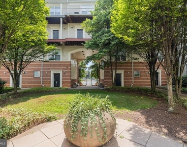 9486 Virginia Center Boulevard - Photo Thumbnail 24